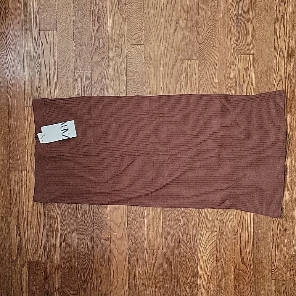 Women's Midi Body Con Skirt